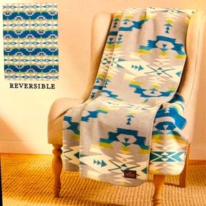 Pendleton reversible blanket throw new